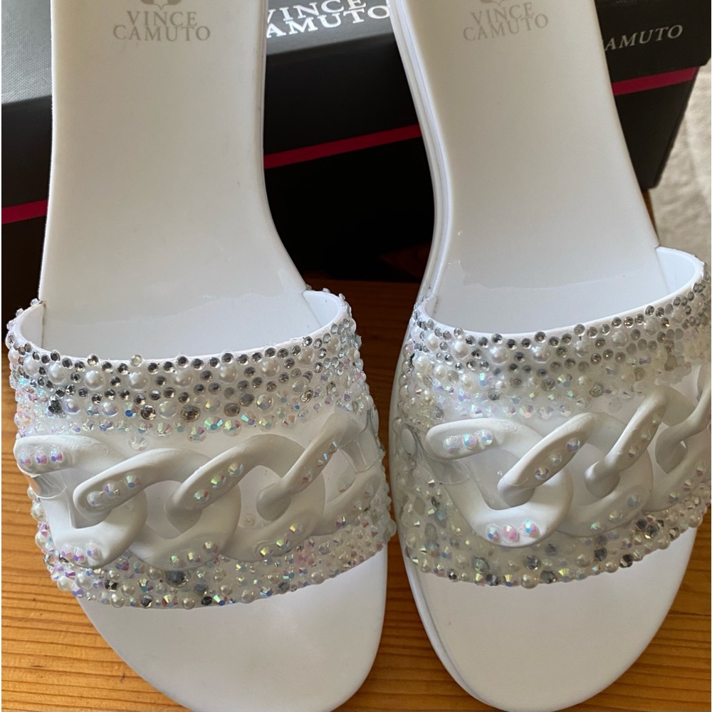 Vincent Camuto White Upscale Blinged-Out Jellie Sandals